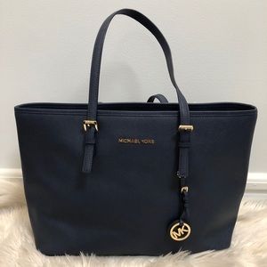 Michael Kors Jet Set Large Tote